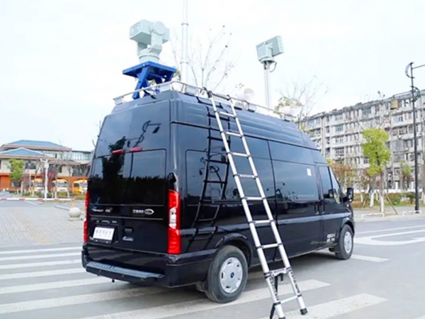 福特新世代V348指挥车