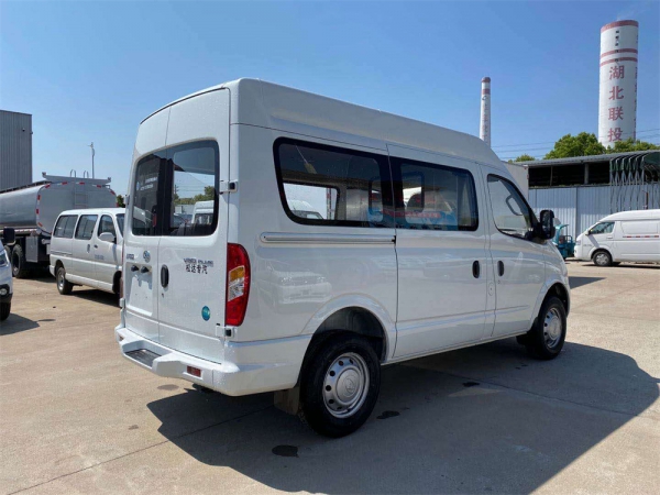 大通V80殡葬服务车
