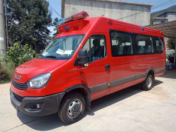 依维柯欧胜指挥车