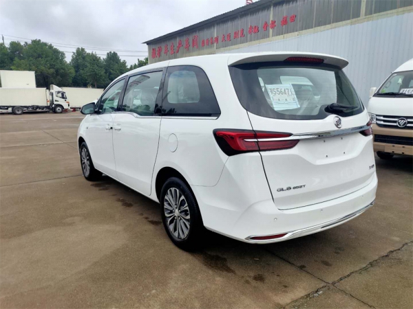 别克GL8殡仪车
