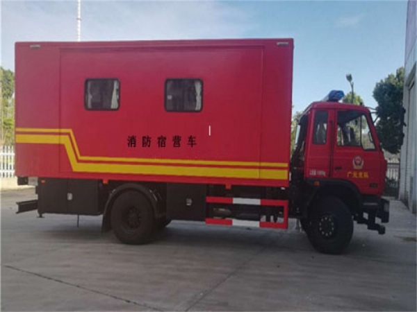 东风越野四驱宿营车