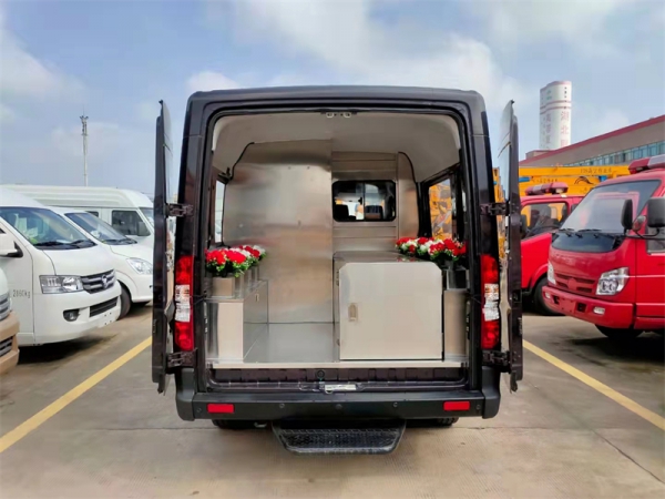 东风御风殡仪车