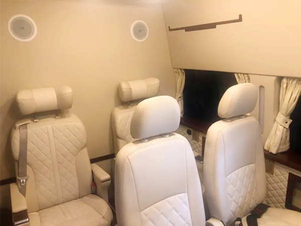 福特新世代V348指挥车