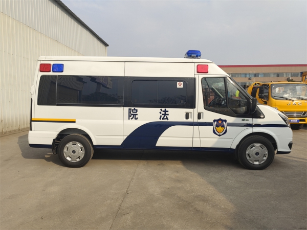 福特V348囚车
