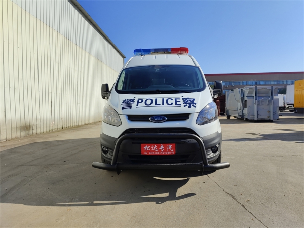 福特V362囚车