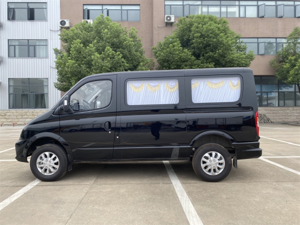 上汽大通V80殡仪车