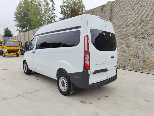 福特V362殡仪车