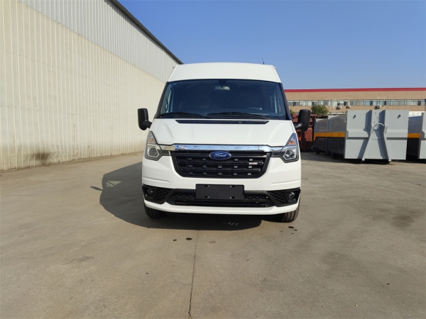 福特V348殡仪车