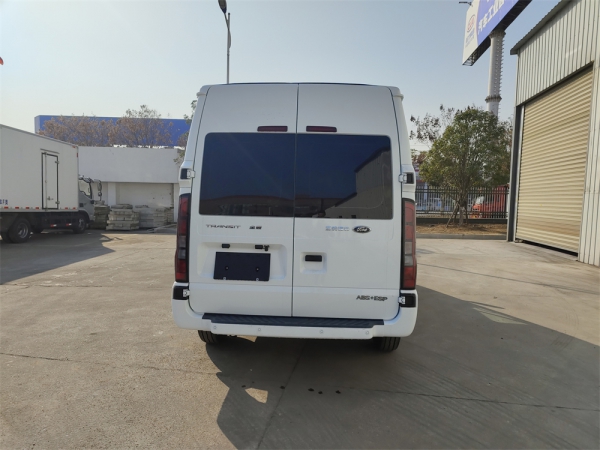 福特V348殡仪车
