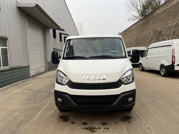 依维柯欧胜殡仪车