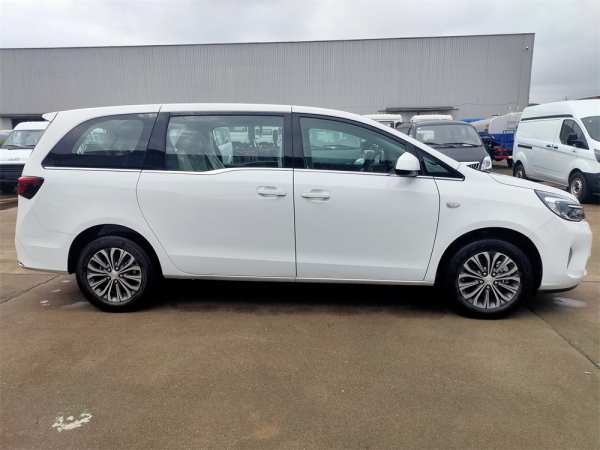 别克GL8殡仪车
